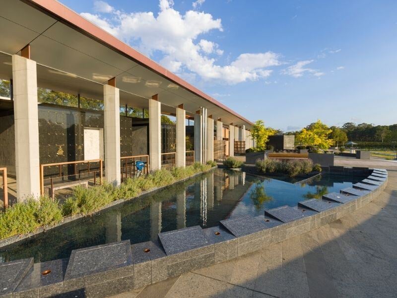 Pool of reflection MOHW MPCC