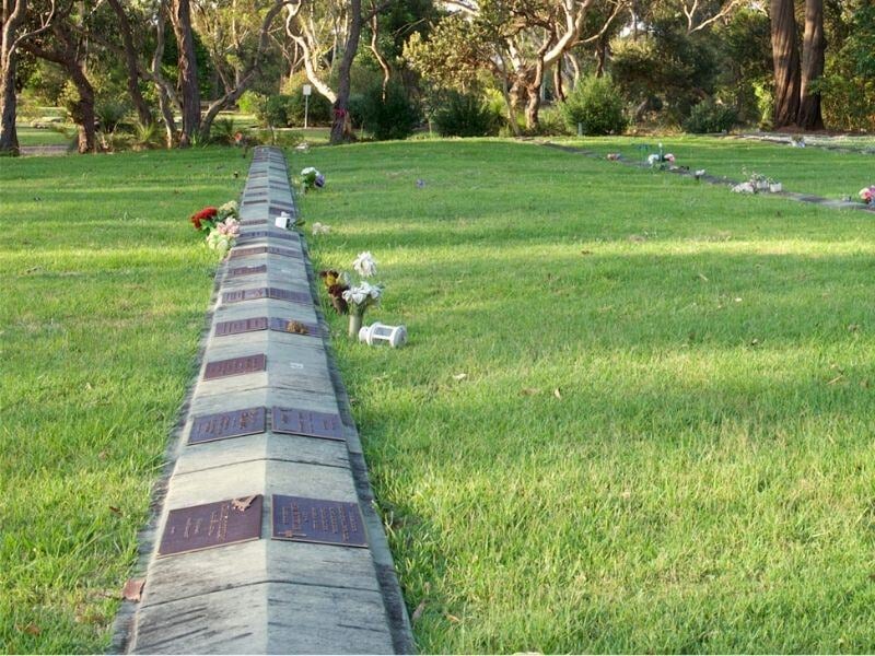 Metropolitan Memorial Parks - Burial Options | Frenchs Forest Bushland ...